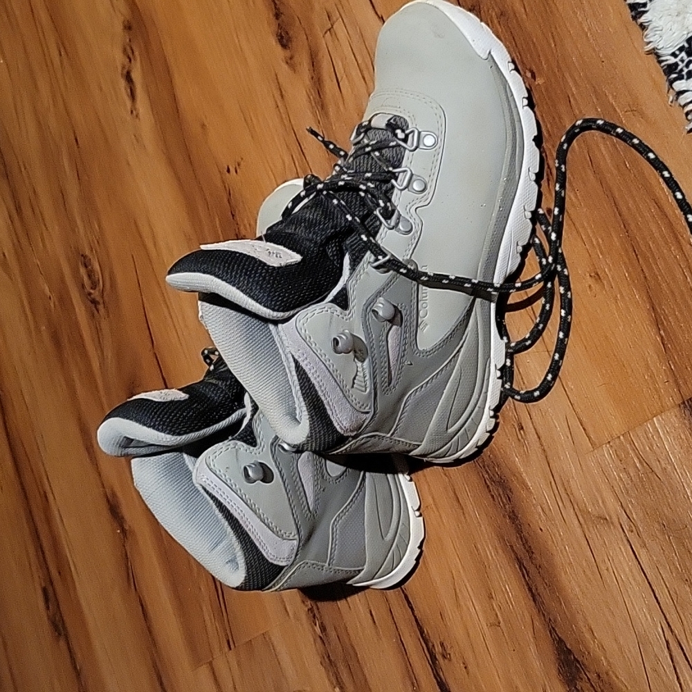 Columbia Hiking Boots